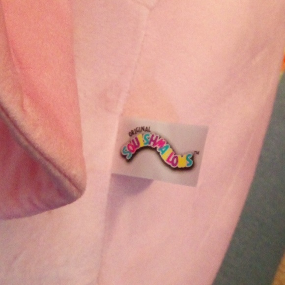 Big "18 Rainbow Owl Squishmallow. - Picture 9 of 9